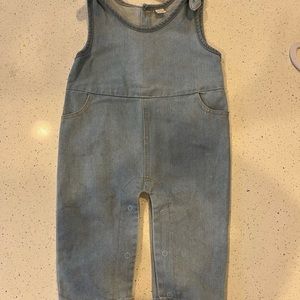 No. 2 willow lane clothing, size 9-12mths (90)